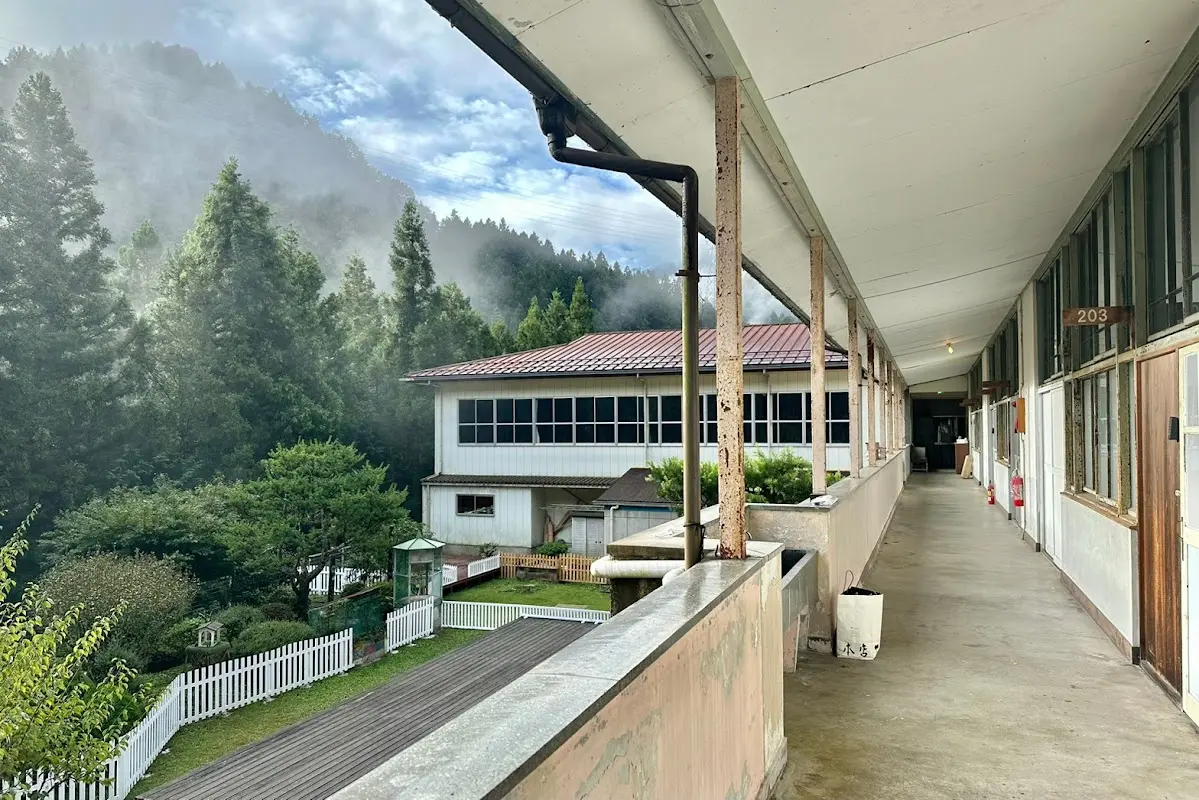 注文の多い誘眠店（ハレとケ珈琲本店／山ノサウナ／山猫ホテル）