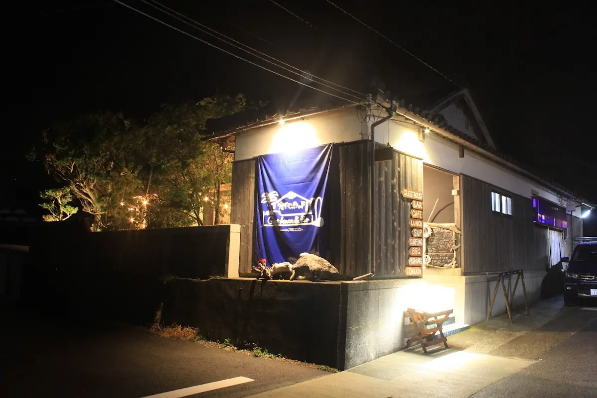 Guest house & bar ダイヤモンドヘッド